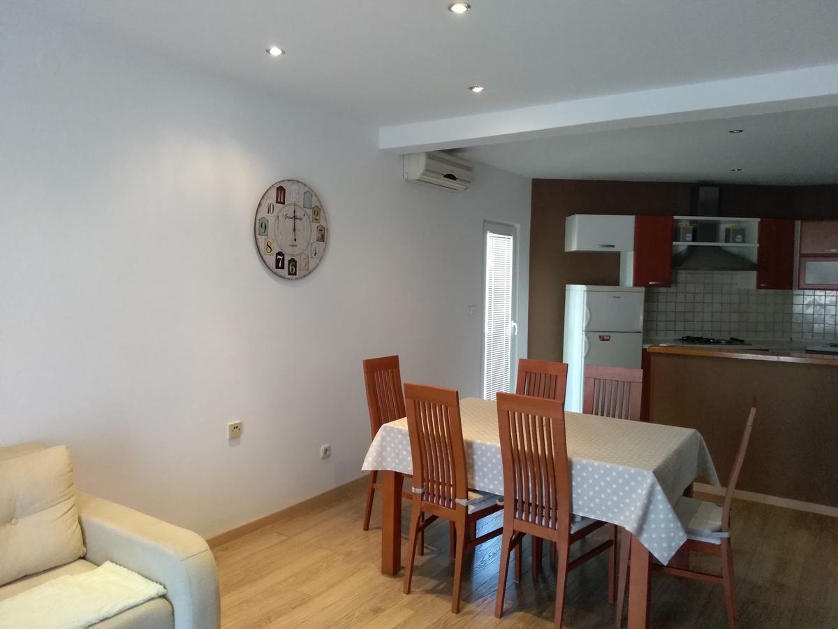 Apartments Davor Biograd Na Moru Extérieur photo